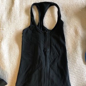 Lululemon tank size 4